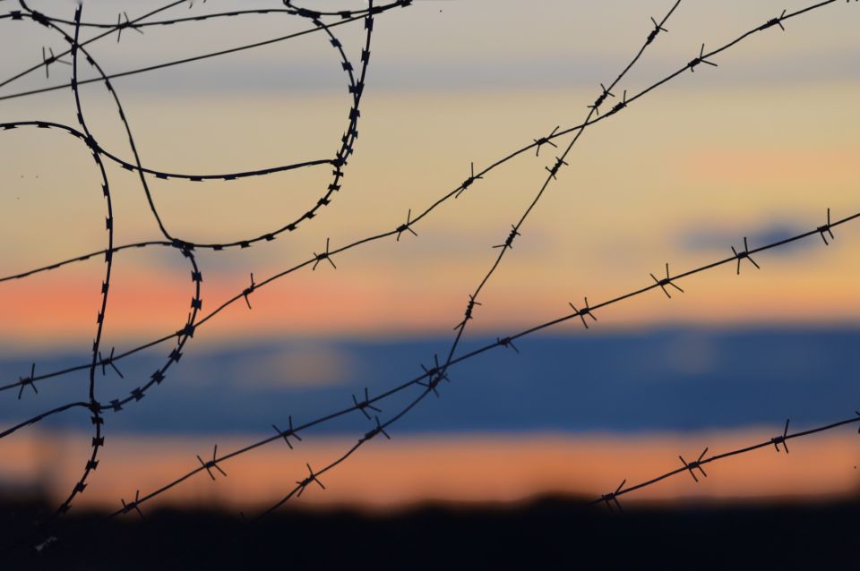 Zamrznuti i odmrznuti sukobi - Mir na dugačkom štapu